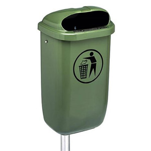 Papeleras urbanas con capacidad de 50 litros, resistentes a los rayos U.V., al frio, al calor, y a los reactivos químicos. Estas papeleras no se vuelcan y son apilables, sumamente robustos y de larga vida util. Tan solo bastan unas pocas manipulaciones para montarlas en postes, rejas y paredes. Hechos exclusivamente de material nuevo. 